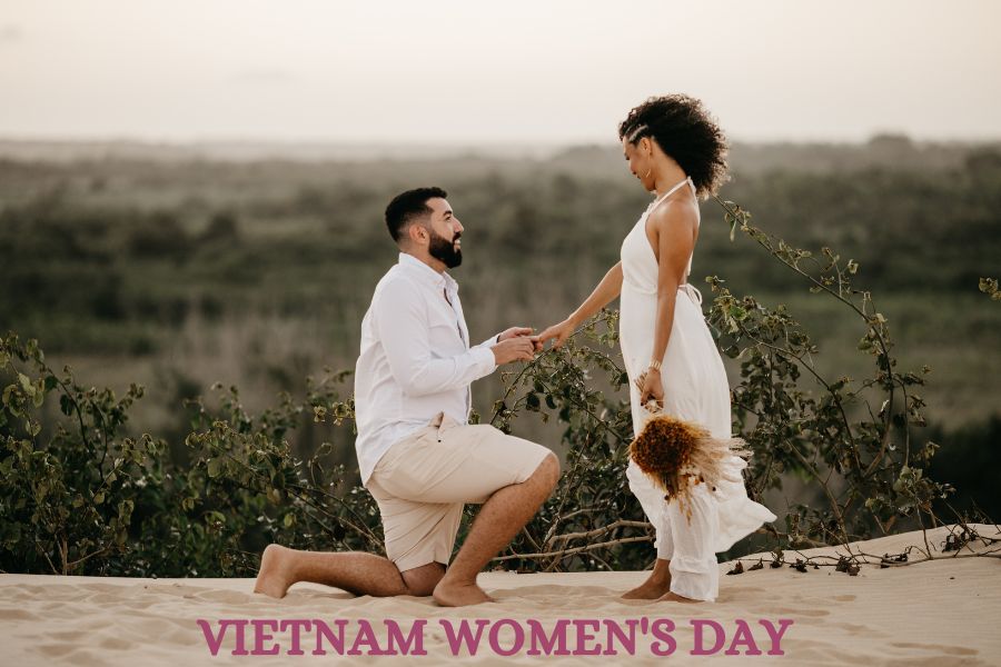 Cô nàng lãng mạn thường thích được tỏ tình nhân ngày phụ nữ Việt Nam.