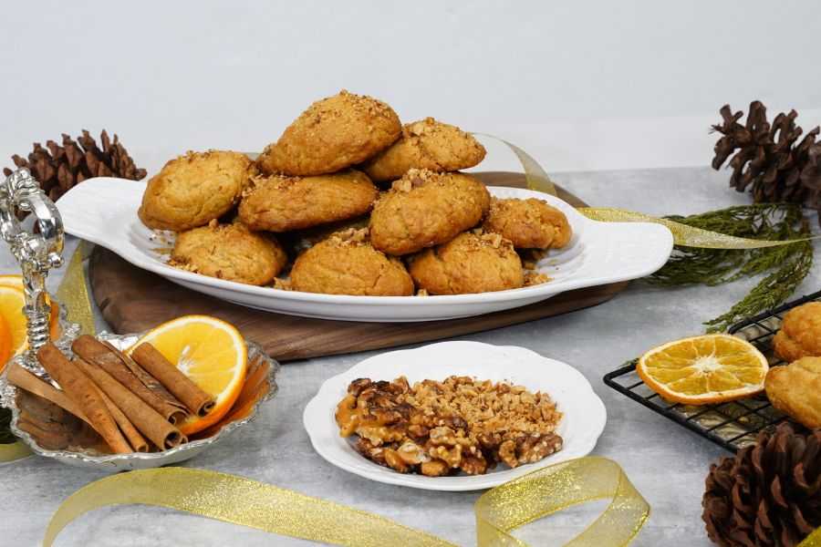 Bánh Melomakarona phổ biến nhất trong dịp Giáng Sinh ở vùng Hy Lạp.