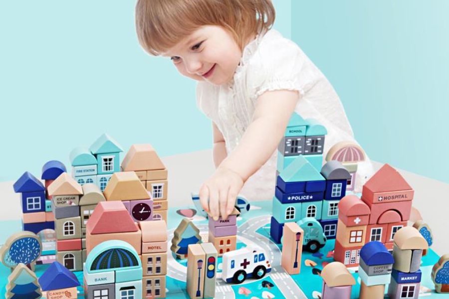 Bộ đồ chơi xây dựng sẽ phát triển khả năng sáng tạo và tính tỉ mỉ của bé.