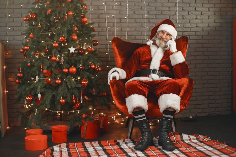 Nếu bạn thường xuyên nghe nhạc Giáng Sinh chắc chắn sẽ giải đáp được những câu hỏi Giáng Sinh liên quan đến chủ đề âm nhạc.