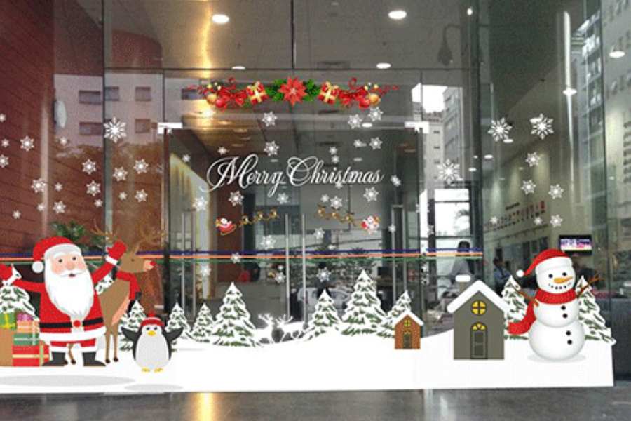 Mẫu giấy decal dán tường trang trí Giáng Sinh văn phòng họa tiết ông Noel và người tuyết dễ thương.