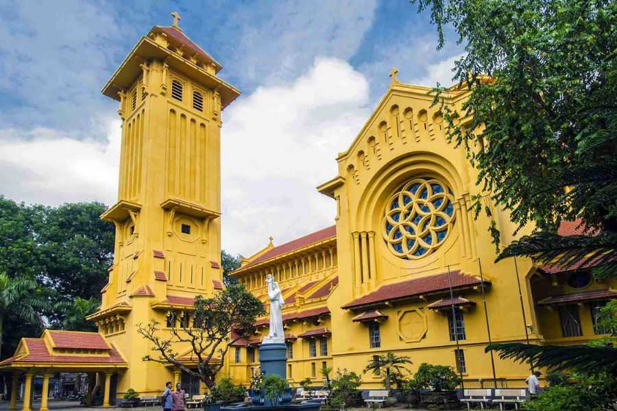 Nhà Thờ Cửa Bắc này mang vẻ đẹp của phong cách kiến trúc Việt - Âu.