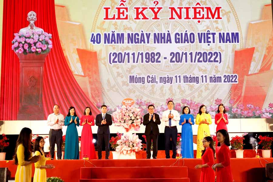 Ngày Nhà giáo Việt Nam được tổ chức long trọng vào 20/11 hàng năm.