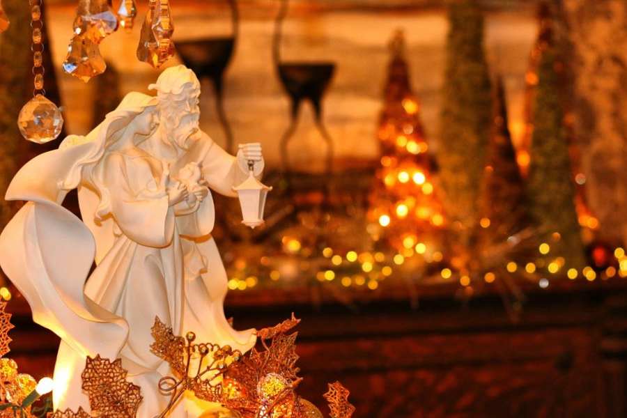 Một số lời chúc Giáng Sinh Công Giáo dành cho cha xứ, linh mục giàu tình cảm.