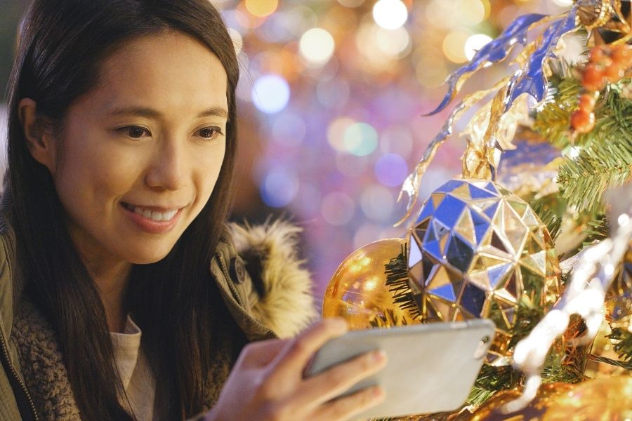 Hoàng hôn là thời điểm lý tưởng để chụp ảnh Noel.