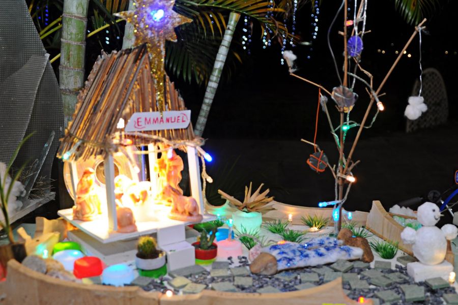 Hang Đá Giáng Sinh tượng trưng cho cách mà chúa Giê-su sinh ra.