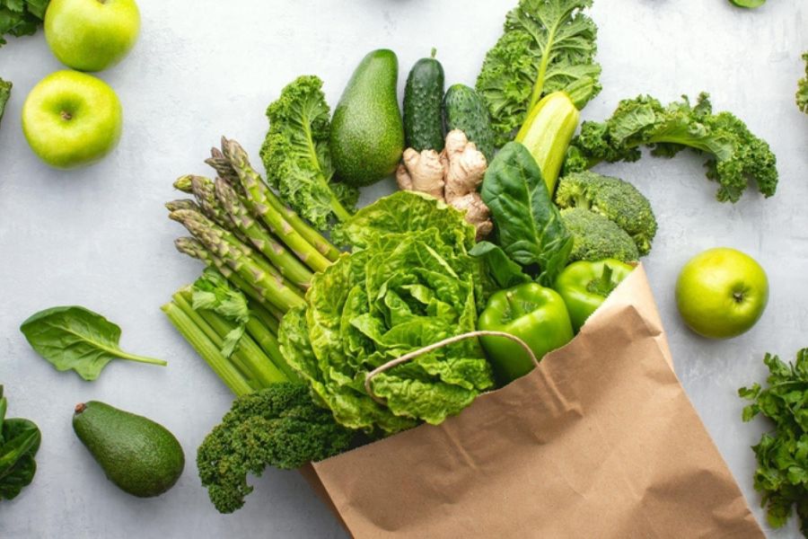 Ăn rau xanh ngày đầu năm để đem lại nhiều may mắn.