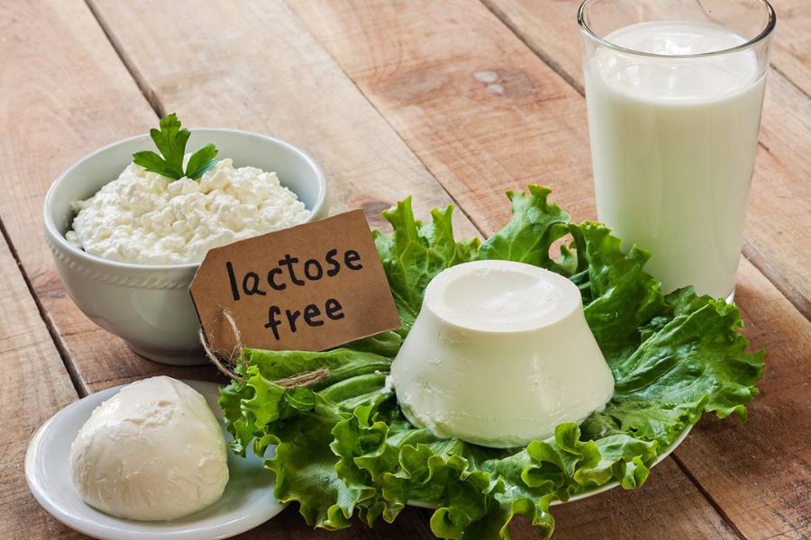 Sữa chứa lactose có thể làm trẻ bị tiêu chảy.
