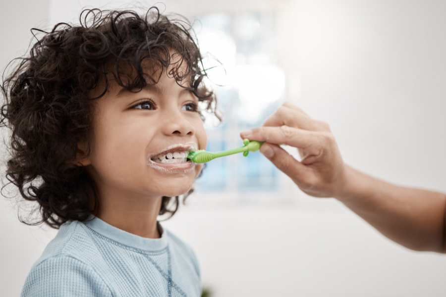 Các bước hướng dẫn bé chải răng đơn giản và cơ bản nhất.