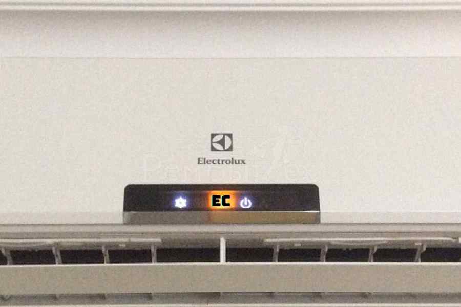 Máy lạnh Electrolux báo lỗi EC sau khi bật máy nhưng không hoạt động.