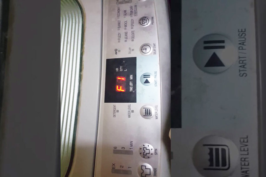 Bạn căn cứ vào mã lỗi máy giặt Hitachi hiển thị để xem thiết bị của gia đình mình đang gặp vấn đề gì.