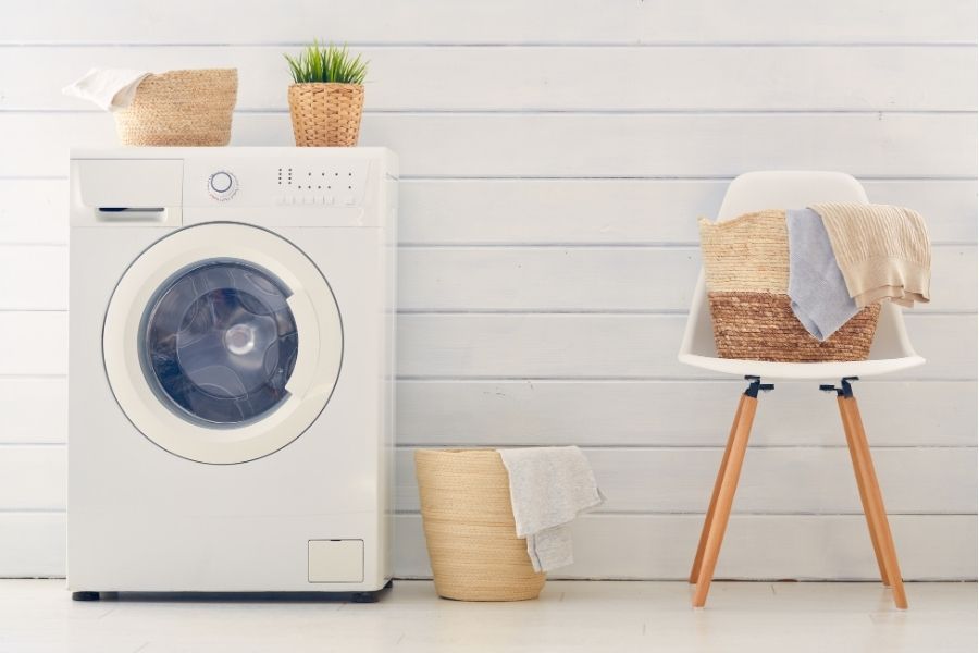 Giặt nước nóng trên máy giặt là chương trình giặt sử dụng nước nóng ở các mức nhiệt độ khác nhau trong máy giặt.