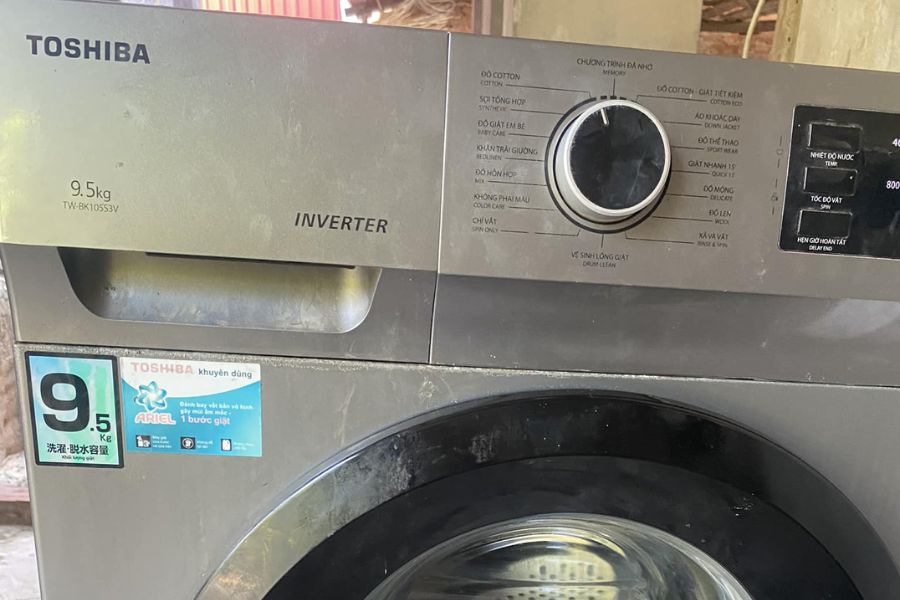 Máy giặt toshiba có nhiều ưu điểm như phân loại theo khối lượng, thiết kế theo nhiều phong cách, vv..