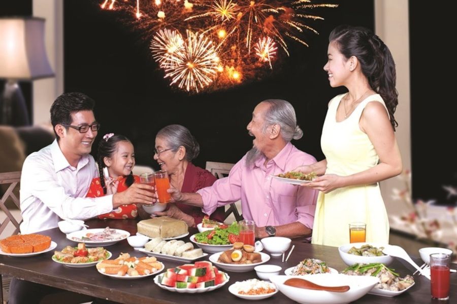 Giao thừa là khoảnh khắc thiêng liêng nhất của năm.