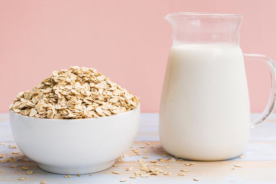 Sữa yến mạch cung cấp nhiều vitamin và khoáng chất cần thiết cho cơ thể.