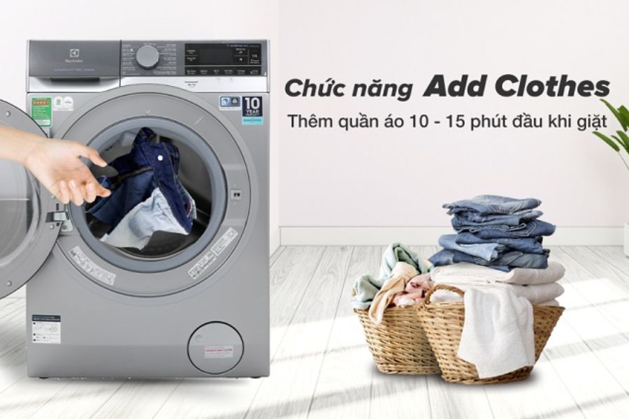 Tính năng Add Clothes giúp bổ sung thêm trong khoảng 10 - 15 phút đầu khi giặt.