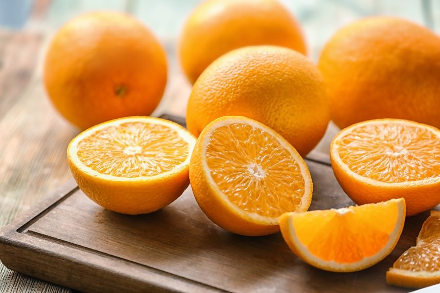 Ăn cam giúp đẹp da, cung cấp các chất chống oxy hóa cho cơ thể.