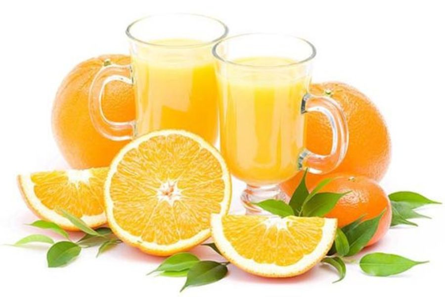 Uống nước cam vừa giúp thanh lọc cơ thể, tăng cường đề kháng vào những ngày Tết, vừa đón nhận giá trị tinh thần tích cực đầu năm.
