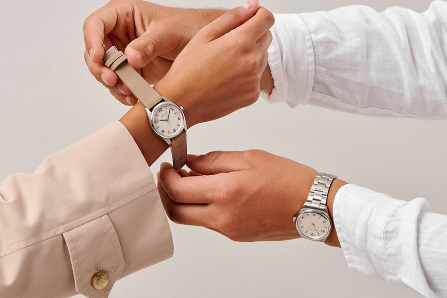 Đồng hồ đeo tay mang ý nghĩa rất ấm áp.