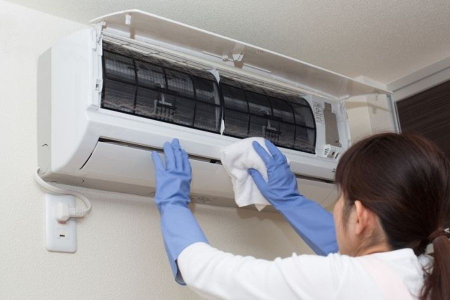 Vệ Sinh Dàn Lạnh Bên Trong.