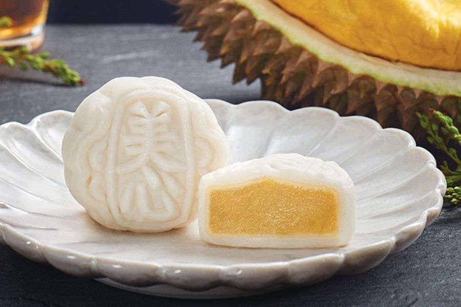 Bánh dẻo Trung thu nhân đậu xanh sầu riêng độc đáo.