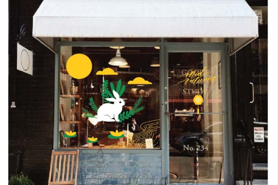 Cửa kính được decor Trung thu.