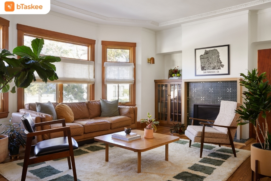 Phòng khách sạch sẽ, gọn gàng thể hiện sự chăm chút của gia đình.