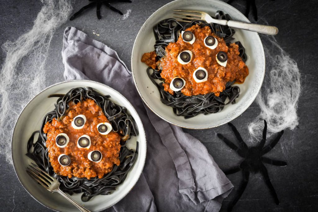 Pasta Hitam ala Monster