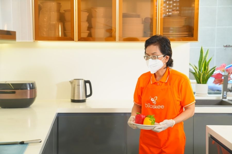 Đặt bTaskee Nấu Ăn Gia Đình - Món ngon nóng hổi, chuẩn vị mẹ nấu ngay tại nhà.