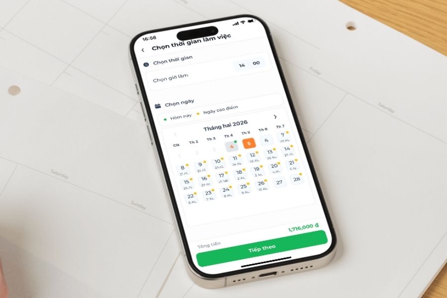 Chọn thời gian và ghi chú đặc biệt nếu có.
