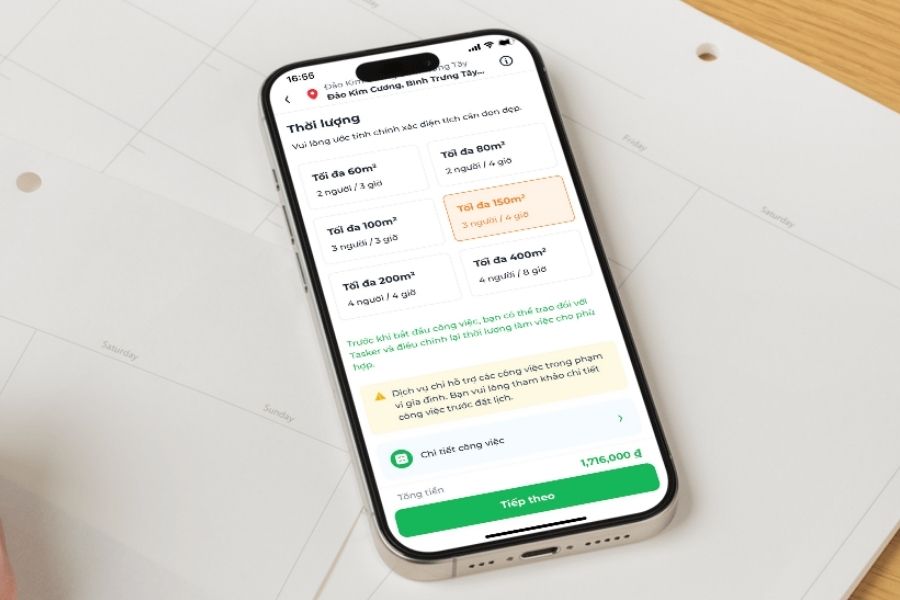 Chọn thông tin công việc chi tiết (trong hình là dịch vụ tổng vệ sinh).